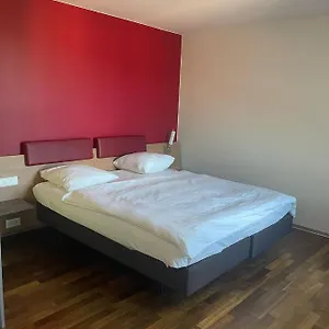 Apartment Swiss Star Irchel - Self Check-in, Zurich